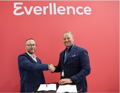 （写真：左から Everllence PrimeServ Omnicare グローバル事業開発マネージャー Thomas Andreassen氏、WE Tech Solutions CEO Henri Kinnunen氏）