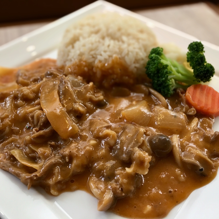 ロシア人直伝のビーフストロガノフ