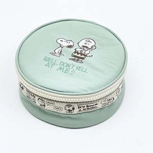 スヌーピーのシンプルなコスメポーチ