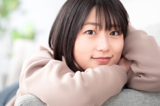恋愛運は「ピンク」だけじゃない。今のあなたを動かす“運命の色”とは？