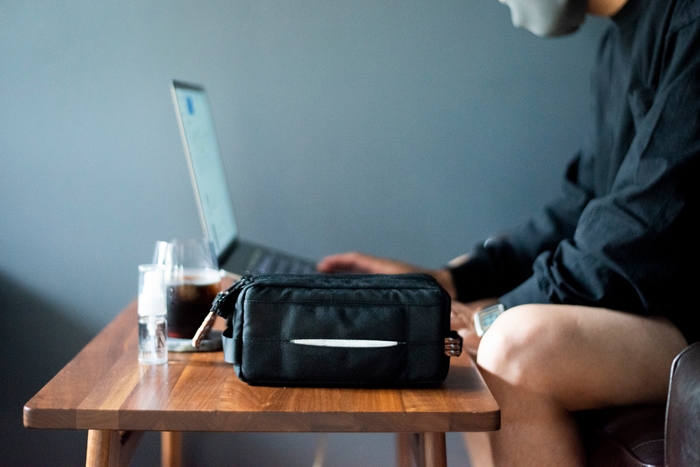 デスク回りもスッキリ整頓