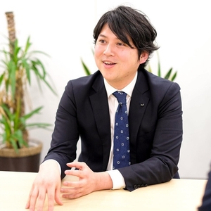 オイシックス・ラ・大地株式会社　清水崇司様