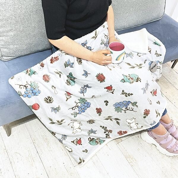 ムーミンのナチュラルデザインのブランケット