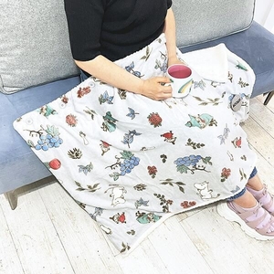 ムーミンのナチュラルデザインのブランケット