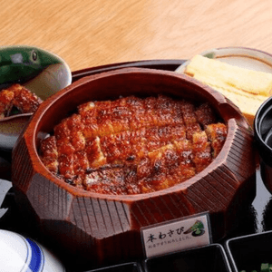 【鰻 炭焼 ひつまぶし 美濃金 神田本店】