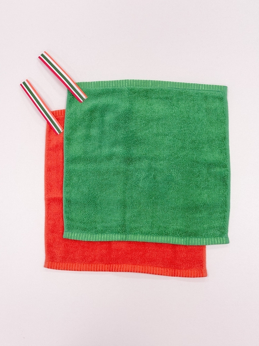 セブン-イレブンタオル (グリーン、オレンジ)各 935円(税込)