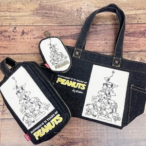 スヌーピーのカジュアルなコラボグッズ