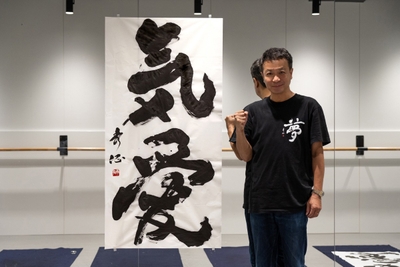 SnLCwyJlaCPvLbT0etev.jpg?w=940&h=940