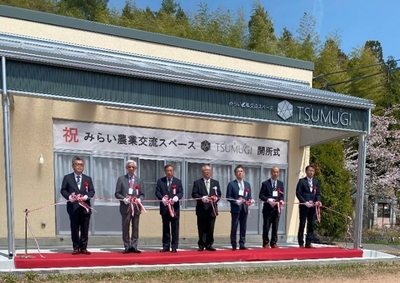 SnPDMeDpYMgX7iw9VZVj.jpg?w=940&h=940