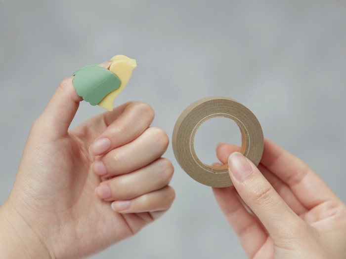 親指にはめて使います