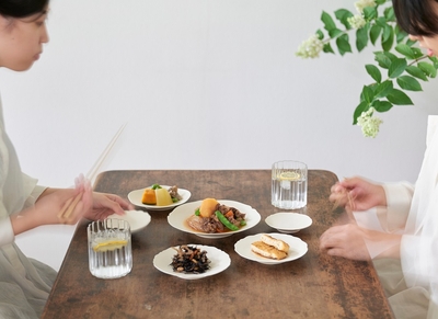 SoWNMR2S9jtsoPRQI2na.jpg?w=940&h=940