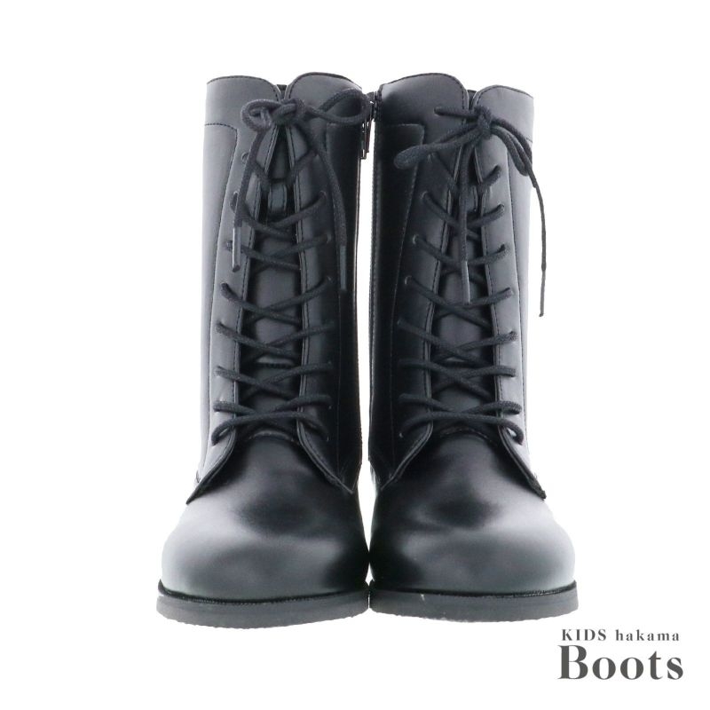 安全で歩きやすく、足が疲れにくい、だけどかっこよくに見せたい!と考えて作ったヒールの高さです。