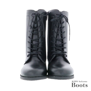 安全で歩きやすく、足が疲れにくい、だけどかっこよくに見せたい！と考えて作ったヒールの高さです。