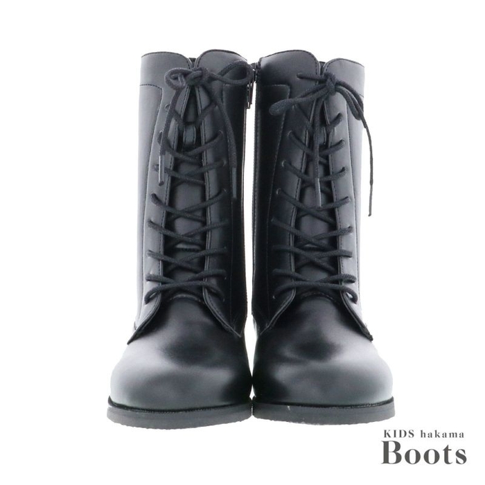 安全で歩きやすく、足が疲れにくい、だけどかっこよくに見せたい!と考えて作ったヒールの高さです。