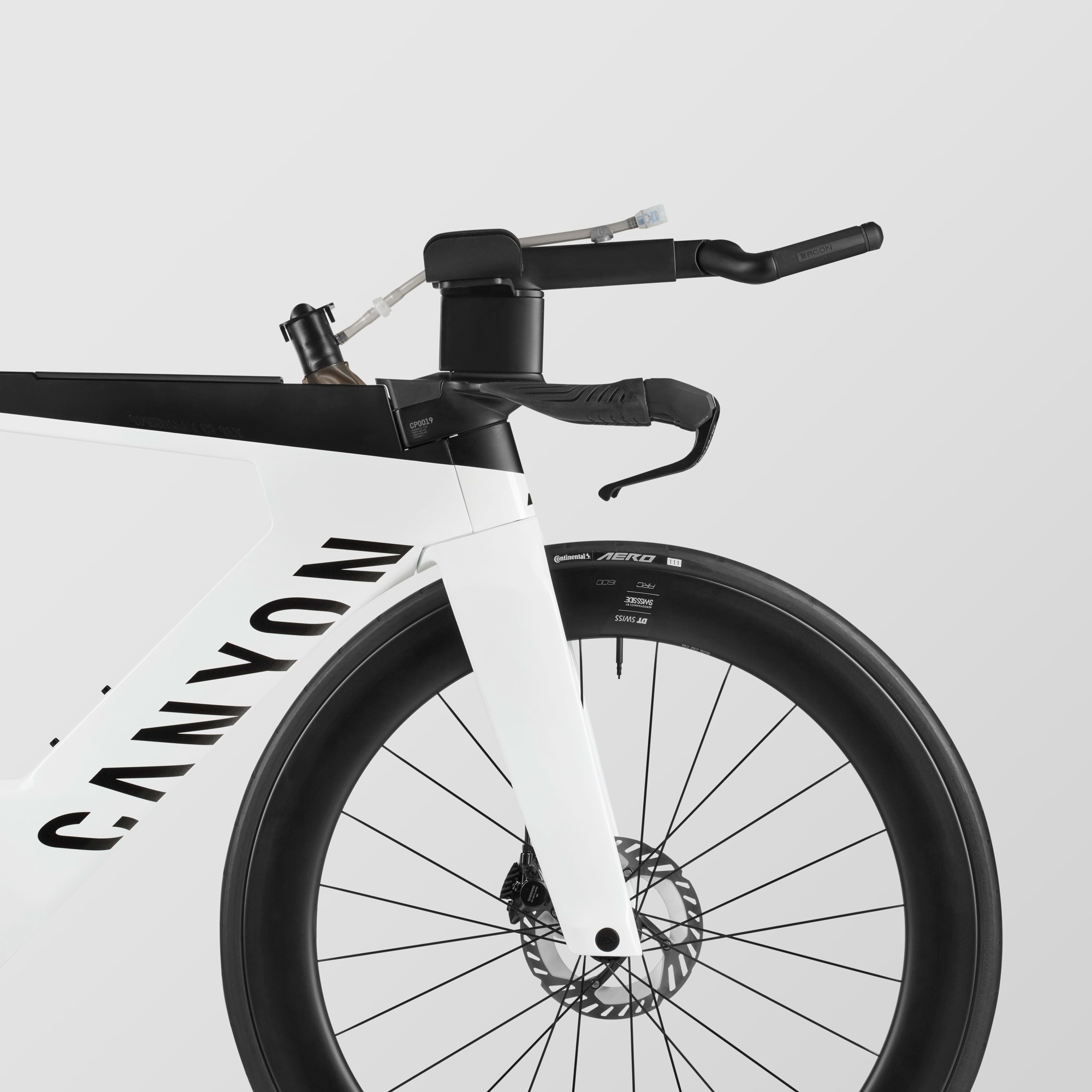 フレーム内蔵ハイドレーションシステム