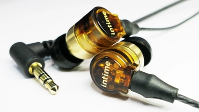 セラミックツイータVSTを手がけるオーツェイド社、 リケーブルモデルとユニバーサルモデルに グラフェンコートウーハーを用いた2製品を販売