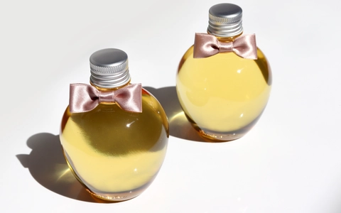 累計1万個販売した名品が復刻！「また使いたい」の声に応え リッチなテクスチャーのボディバスオイルが限定数量で再登場