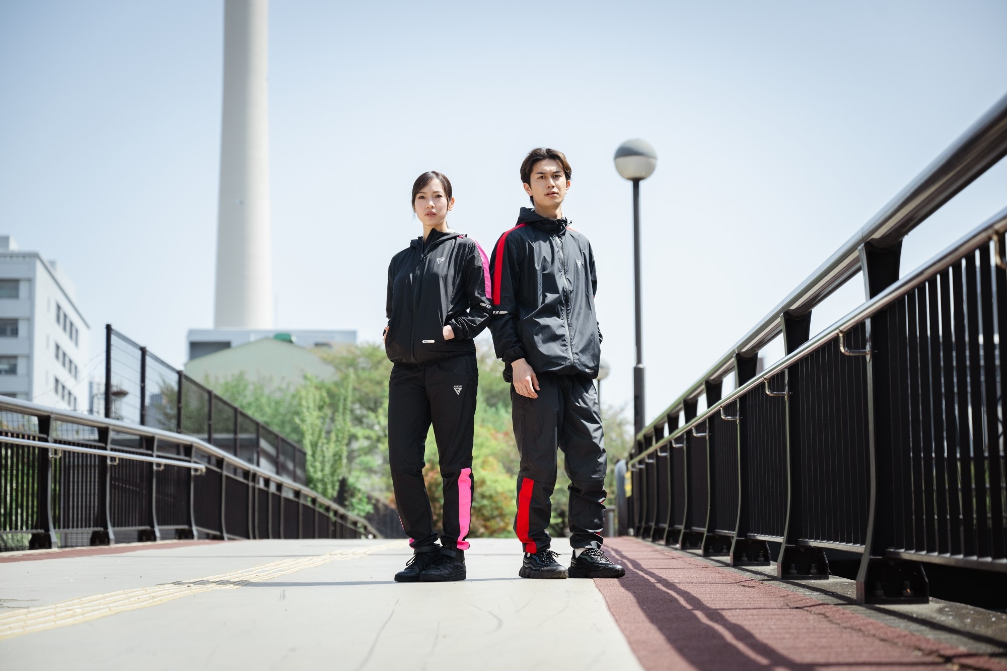 軽量で発汗に優れたRDXサウナスーツ