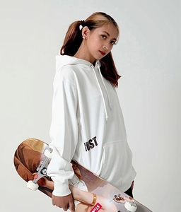 TGxzUqUCQjf2hERrdzN6.jpg?w=940&h=940