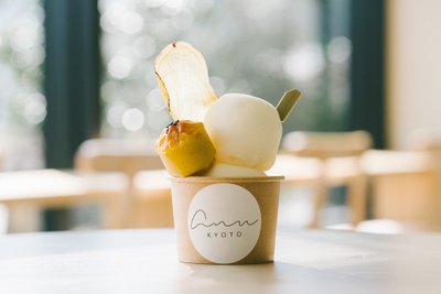 ann（御菓子司あん）で大人気のおもちジェラート『もち雪』