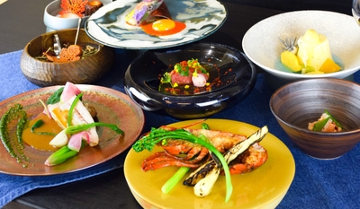 オマールの解禁を祝う「オマール・ヌーボー　ディナーコース」