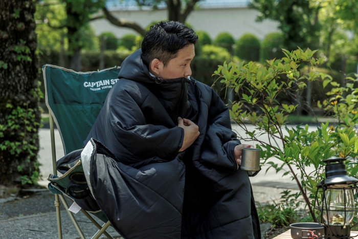 アウトドアやアウターonアウターとしても使用可