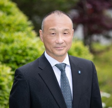 近畿大学附属豊岡高等学校・中学校　新校長に中尾和哉が就任