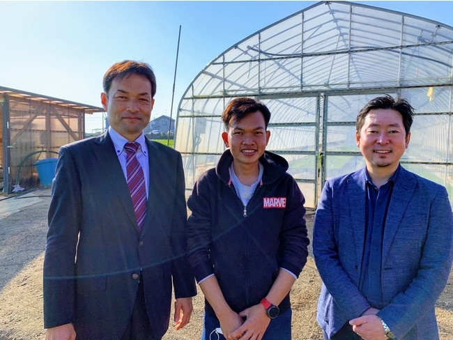 プログラム開発者(右)