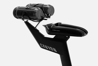 CFRモデルに標準装備される、カーボンものコックのスプリッタープレート・プロ