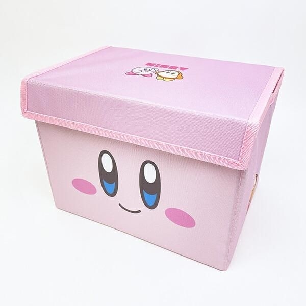 「星のカービィ」カービィフェイス、フタ付き折りたたみ収納ボックスが、コンパクトで便利！大きな星型が目を惹く、カービィチャームも見逃せない。