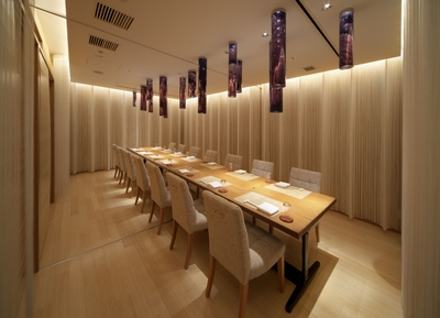 Tcvl7mD0hctEKWVjhqBO.jpg?w=940&h=940