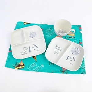 TdLrWaW1RU2IU7dMbzwt.jpg?w=940&h=940