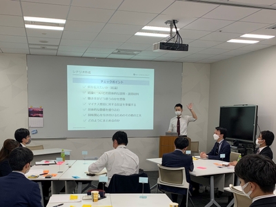 TdgLLYGx3WG88jm4eAXK.jpg?w=940&h=940