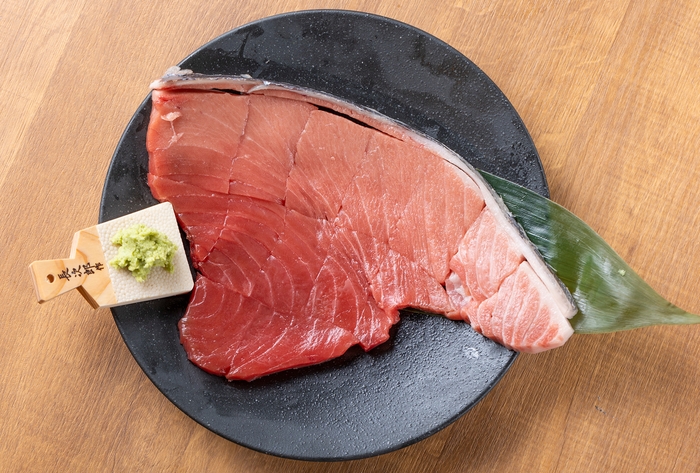 「本まぐろ断面刺し」2,838円