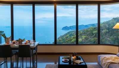 TiHqMPT8aLFvxwz9b52r.jpg?w=940&h=940