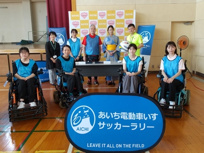 TpTVCI4ph8pG3kezKG79.jpg?w=940&h=940