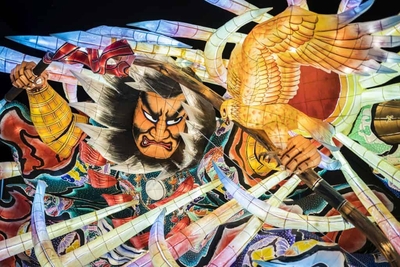 TvayJMDj9disADMrzbWz.jpg?w=940&h=940