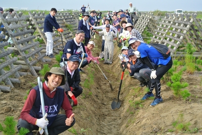 TzNoqi5oNUm13MDgloEs.jpg?w=940&h=940