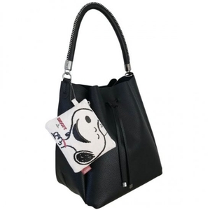 TzdjfBhw7IlzZJJK5Lum.jpg?w=940&h=940