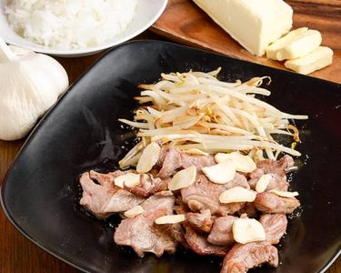 TzgtllUxFrWJbuW15txV.jpeg?w=940&h=940