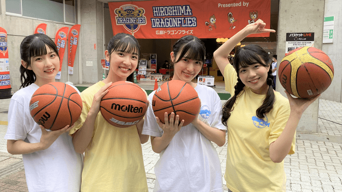 左から:MiKER!2期生・尾崎世里花、川又優菜、田中美帆、工藤理子