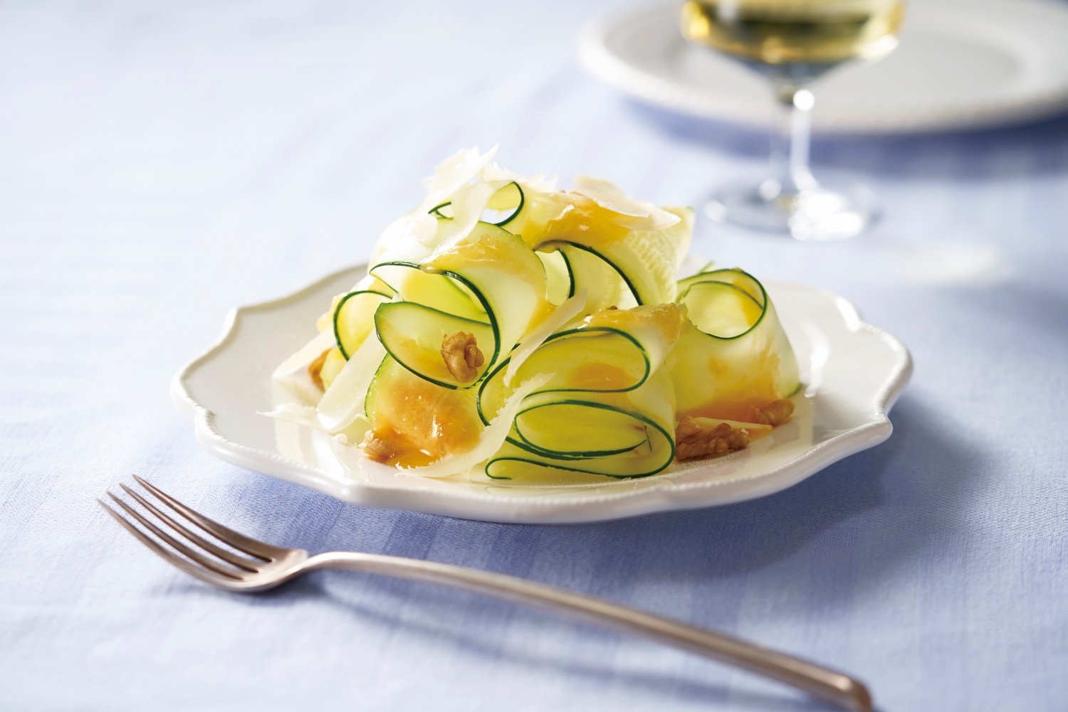 ズッキーニとチーズのサラダ