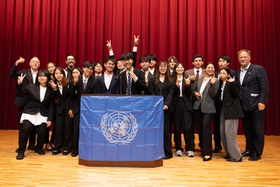 京都外国語大学からの参加者集合写真