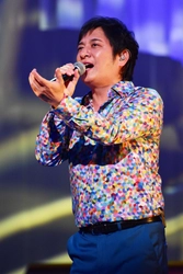 松原健之、20周年コンサートで浅草熱狂！「寄り添っていける歌を届けたい」