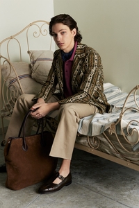 UB4DPf1fF49mJVP1jaEM.jpg?w=940&h=940