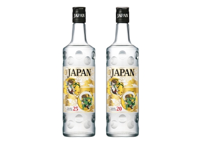 左から、宝焼酎「ＪＡＰＡＮ」２５°、同２０°各７００ｍｌ