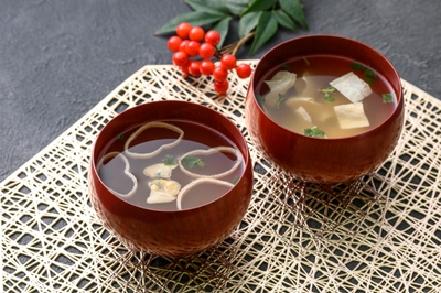 UHatApWKU2n2UYgcggmx.jpg?w=940&h=940