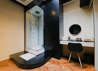 UHiKa4wNU1nzIviJ6tCX.jpg?w=940&h=940