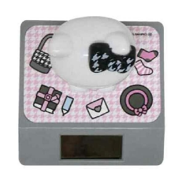 キティの頭がゆらゆら揺れる、いやしのソーラーマスコット。日焼け