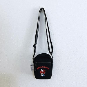 キティのショルダーバッグ